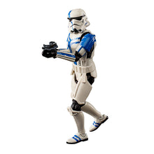 Load image into Gallery viewer, Hasbro STAR WARS - The Vintage Collection - Gaming Greats - Stormtrooper Commander (The Force Unleashed) Figure - VC-254 - STANDARD GRADE