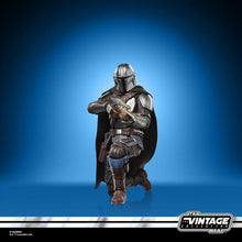 Load image into Gallery viewer, Hasbro STAR WARS - The Vintage Collection - The Mandalorian &amp; Grogu (The Mandalorian &amp; Grogu) Deluxe 3.75" figure - VC-395 - STANDARD GRADE