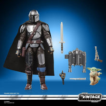 Load image into Gallery viewer, Hasbro STAR WARS - The Vintage Collection - The Mandalorian &amp; Grogu (The Mandalorian &amp; Grogu) Deluxe 3.75" figure - VC-395 - STANDARD GRADE
