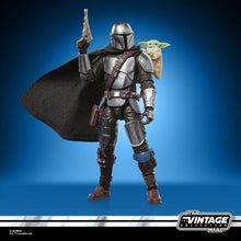 Load image into Gallery viewer, Hasbro STAR WARS - The Vintage Collection - The Mandalorian &amp; Grogu (The Mandalorian &amp; Grogu) Deluxe 3.75" figure - VC-395 - STANDARD GRADE