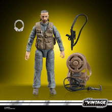 Load image into Gallery viewer, COMING 2026 AUGUST - PRE-ORDER - Hasbro STAR WARS - The Vintage Collection - Wave 09 - Bodhi Rook (Rogue One) 3.75" figure - VC-403 - STANDARD GRADE