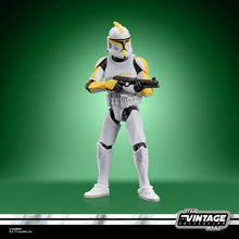 Load image into Gallery viewer, COMING 2026 AUGUST - PRE-ORDER - Hasbro STAR WARS - The Vintage Collection - Wave 09 - Clone Trooper Commander (Attack of the Clones) 3.75" figure - VC-404 - STANDARD GRADE