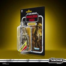 Load image into Gallery viewer, COMING 2026 OCTOBER - PRE-ORDER - Hasbro STAR WARS - The Vintage Collection - Amani Guard (The Mandalorian &amp; Grogu) Deluxe 3.75" figure - VC-419 - STANDARD GRADE